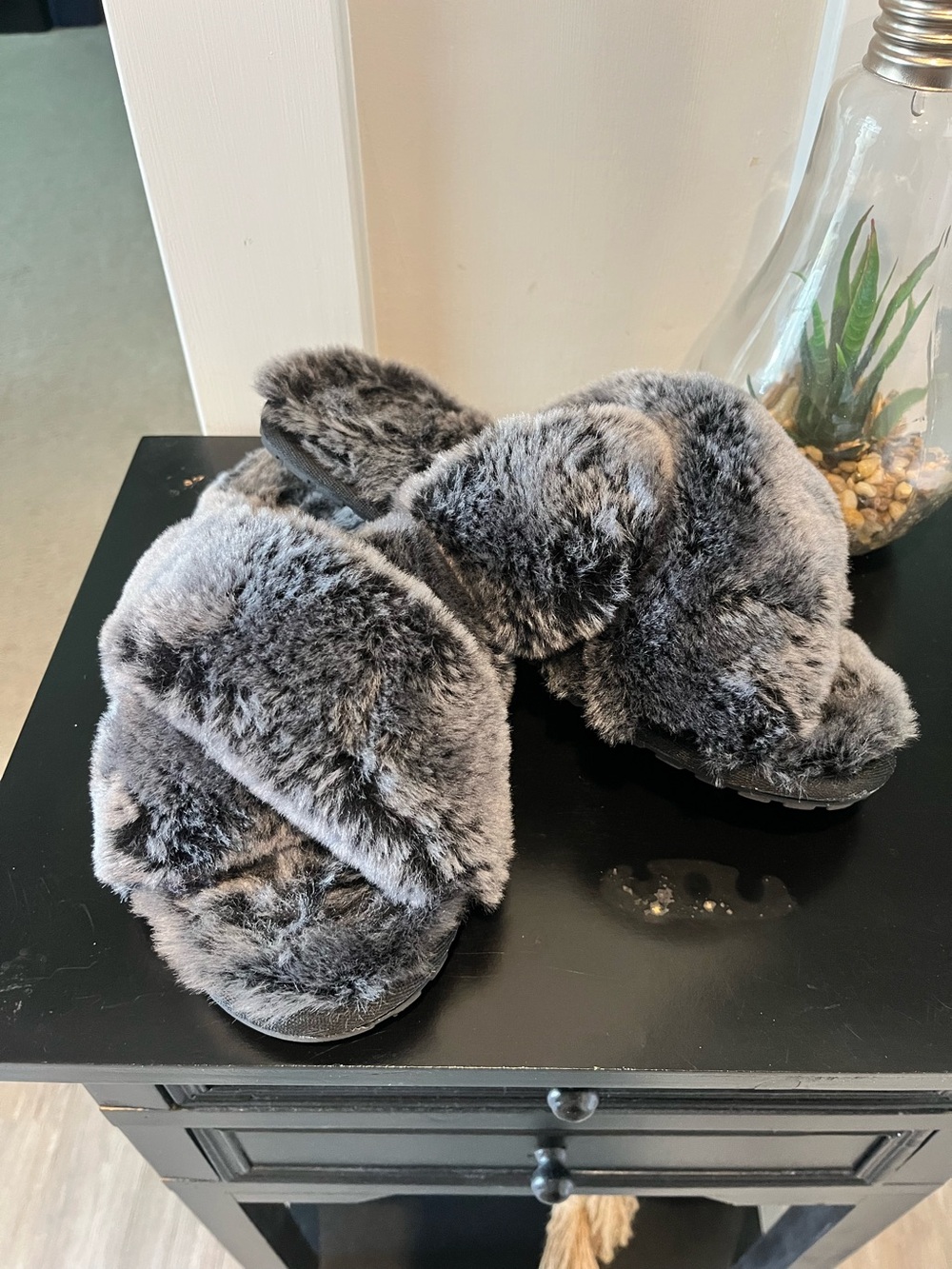 EMU Australia Sheepskin Slippers Sz 9